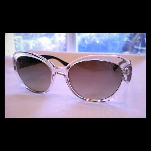 New Beautiful Coach Sunglasses clear & black