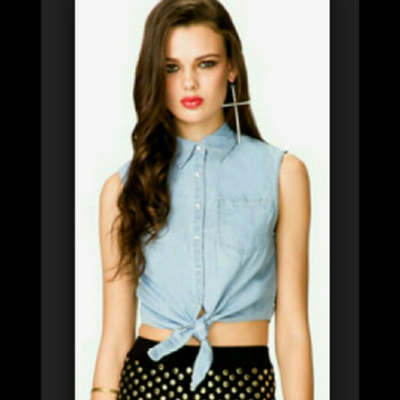 Sleeveless denim crop top