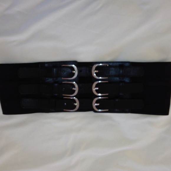 Chocolate Wide Triple Buckled Belt - Picture 2 of 3