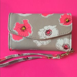 IPhone 5s wallet wristlet
