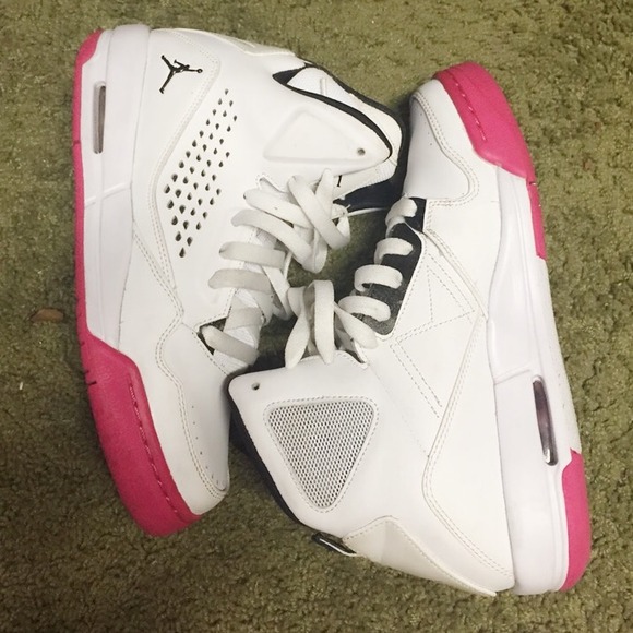 Jordan flights size 6