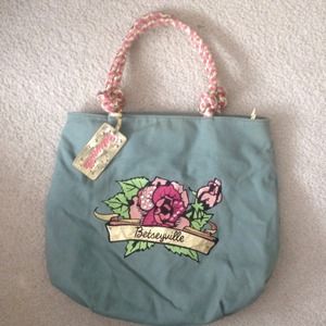 Betseyville green tote bag
