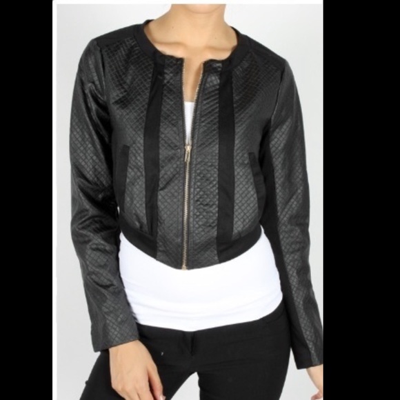 Crop leatherette jacket very sexy