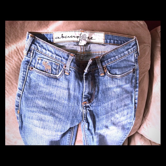 Girls Abercrombie jeans - Picture 1 of 2