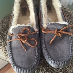 Ugg Dakota slippers grey