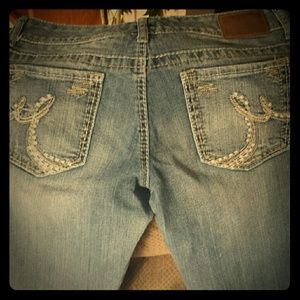 🌟bundled🌟2 Maurices size 9/10 regular