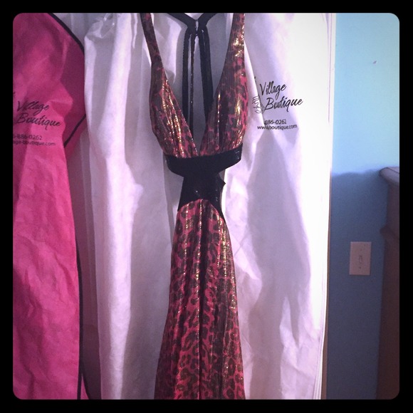 Gorgeous Alyce Designs Evening Gown