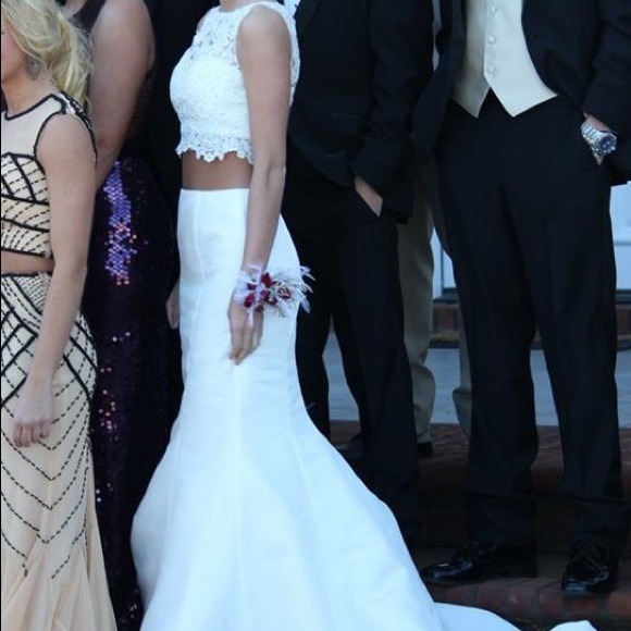 SOLD - Picture 3 of 4