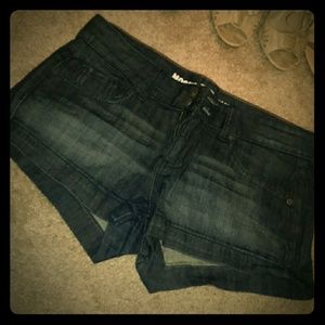 denim shorts!!