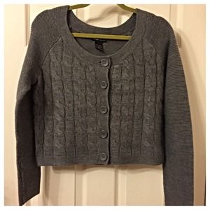 Great gray short cardigan