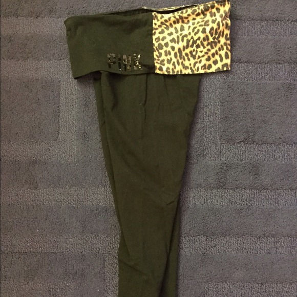 ‼️SOLD‼️VSPINK black sequin/cheetah yoga leggings
