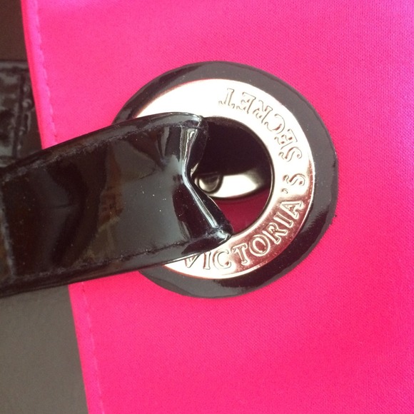 Victoria Secret Glam Bag - Picture 4 of 4