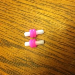 10g pink and whit plugs