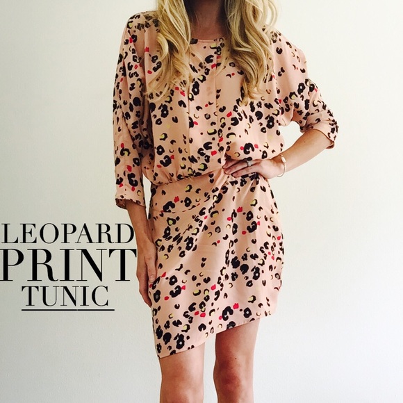 silence + noise Dresses & Skirts - ⓢⓐⓛⓔ Leopard Print Tunic