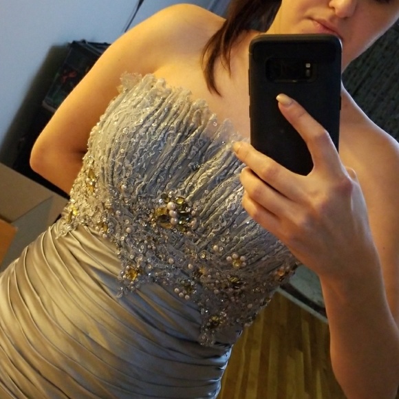 Sold PROM Terani couture silver dress size 2 - Picture 3 of 6