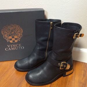 Vince Camuto winchell black boots