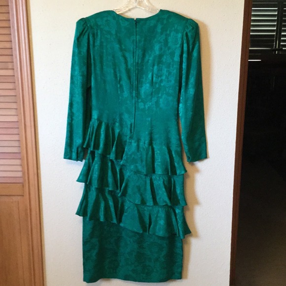 80's Green Silk Dress - Picture 2 of 3