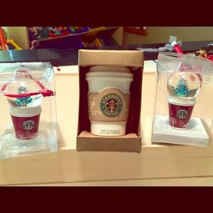 Rare Xmas Collectables Ornaments Yrs 2006 & 2008