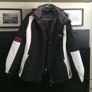 EUC ski jacket. Worn once!