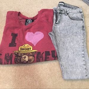 I love smokey burgundy sweatshirt