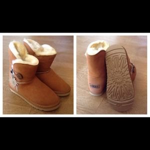 Size 3 UGGS.