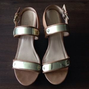 Gently worn wedges! Sz 8