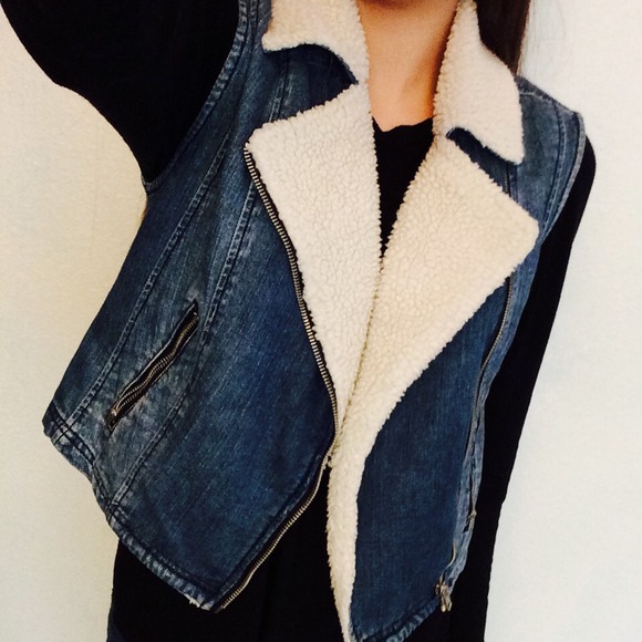 Jean vest - Picture 3 of 3