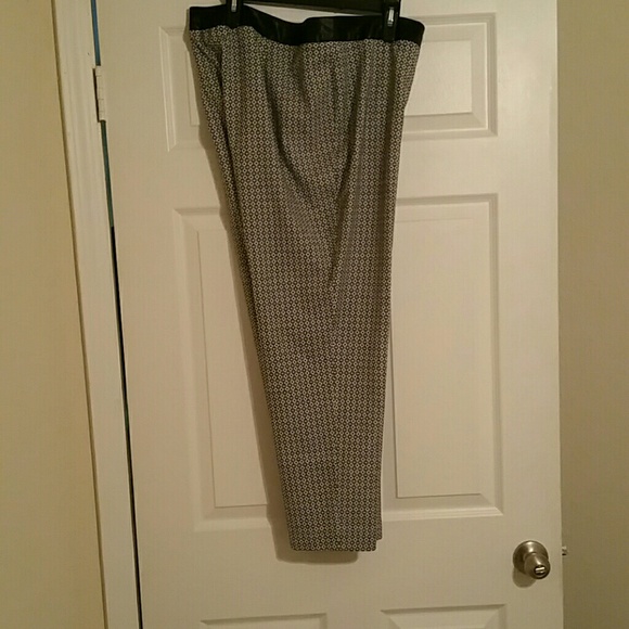 Peter Nygard Casual Pants - Picture 1 of 3