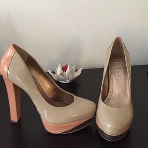 BCBG Nude/Rose/Gold Heels