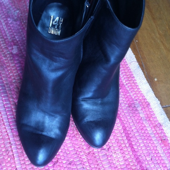 14th and union bookties - Picture 3 of 3