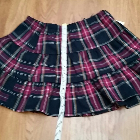 Cute suit! - Picture 4 of 4