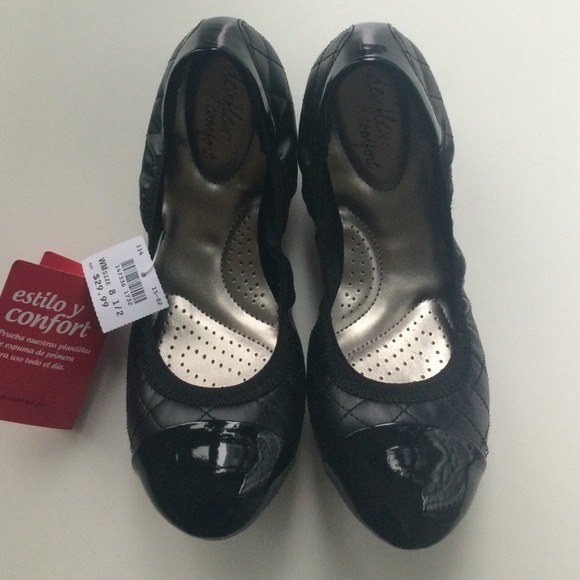 NWT Payless Comfort Ballet Flats