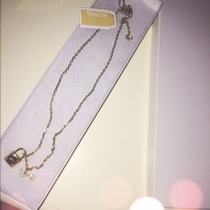 MICHAEL KORS GOLD NECKLACE 💛🔑👑🔒