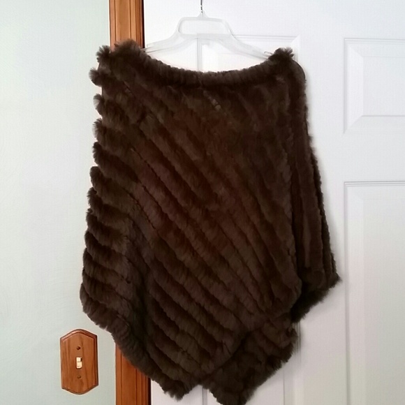 Brown fur poncho - Picture 1 of 3