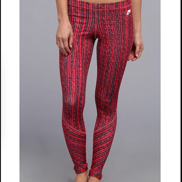 Red "Sunset Print" Nike Tights Small