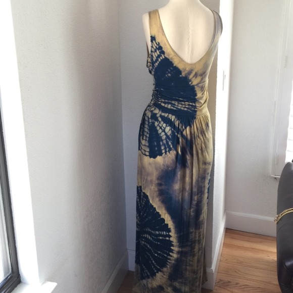 🔱️SOLD 🔱Anthropologie tidal wave maxi dress - Picture 4 of 4
