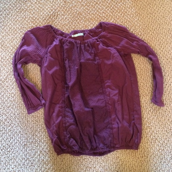 3/4 sleeve gathered shirt