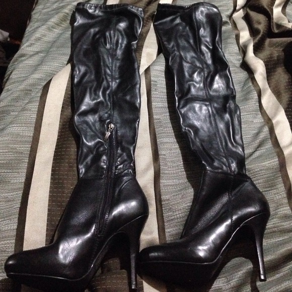 Last price drop! Boots!!