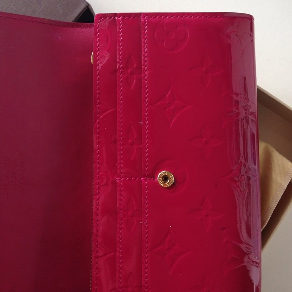 Louis Vuitton Sarah Wallet - Picture 3 of 4
