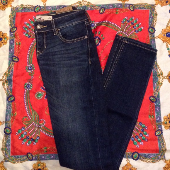 Hollister Dark Wash Skinny Jeans