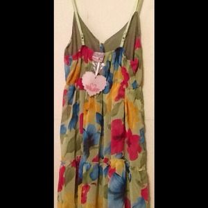 Nwt Cute floral sun dress