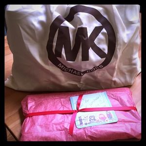 Items shipped! ☺️