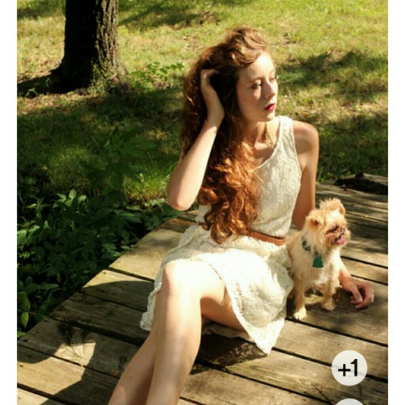 Beautiful white lace dress rue 21