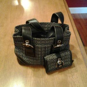 Authentic Beautiful Coach Bag