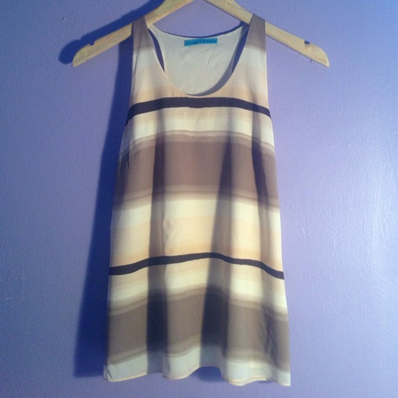 Alice + Olivia top
