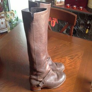 UGG channing Tall brown boots
