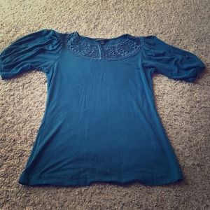 Pre own Banana republic Small dark blue top.