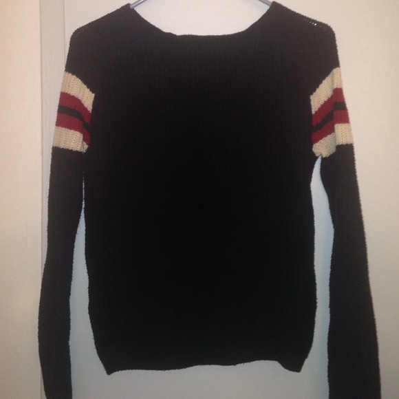 Forever 21 black knit sweater with sleeve details