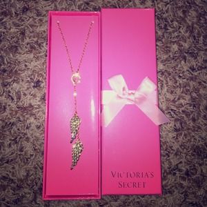 Victoria secret necklace
