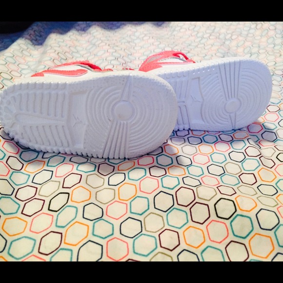 Jordan's❌ѕσld ❌ - Picture 3 of 3